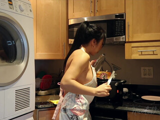 Fucking pretty lady undresses in the kitchen