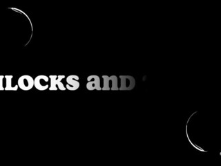 AleXis slut fingers her pussy