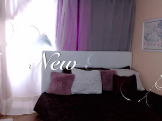 AleXis mother masturbates on skype