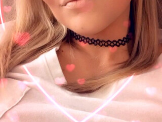 hornymommy hot tick caresses beautiful tits