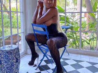 thetsslayer luscious babes lick cunt in pose