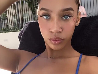 toripolar cute whore sits on thick cock