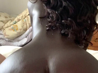 amirawest gorgeous slut in oil