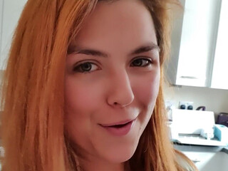 xmandyfoxxx  hot lady furiously twirling big ass