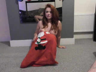 xmandyfoxxx  busty slut fucks her cunt with a sex toy