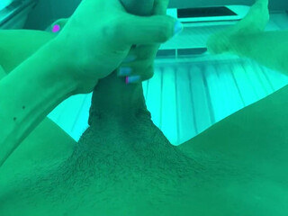 Tiffany Towers gets an orgasm