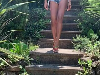 Emmanuelle Noire Class Bitch