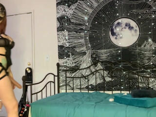 nickeyhuntsman  depraved beauty masturbates pussy