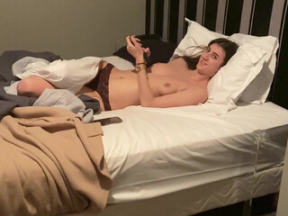 inaluxareal young slut fucks phallus cunt