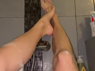 inaluxareal beautiful model seduces with big booty