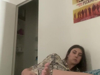 inaluxareal cute milf fucks shaved cunt