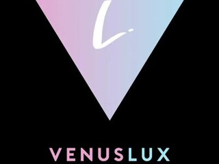 Venus Lux  vicious quill chatting in free chat