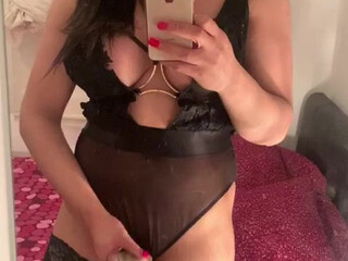 Camila Mattoli Juicy lesbians