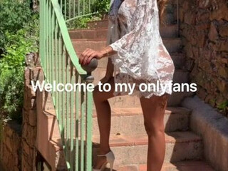 Emmanuelle Noire Charming woman