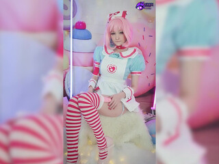 Hidori Riamu  cool slut on the chair