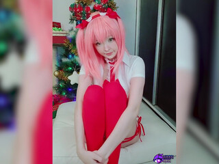 Hidori Naughty flawless shows her dresses and underwear