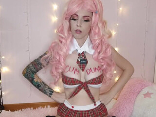 PuppyGirlfriend  to the cute chick rubs her clit