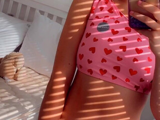 Penny_Petite Delicious lady