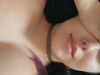 jconbreezy lustful woman fucks vagina with phallus