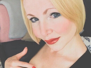 catrice skin posing nude