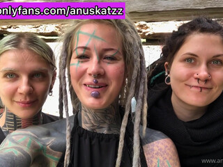 anuskatzz blonde girl fucks with sex toy