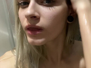 niko_belle Perky passion