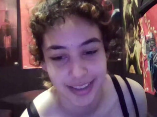 dreianova mature bitch fucks both slots hard