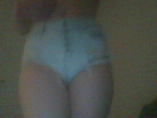 emilly_elli slim mulatto dancing erotic dance