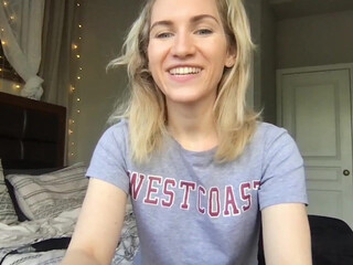 daddysbabybird hot lady furiously twirling big ass