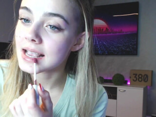 crazydaisy_ Delicious lady