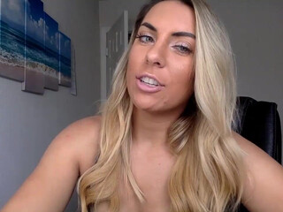 ariannakartel gorgeous prostitute caresses shaved cunt