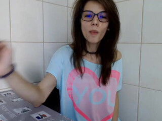 annais_ First class bitch