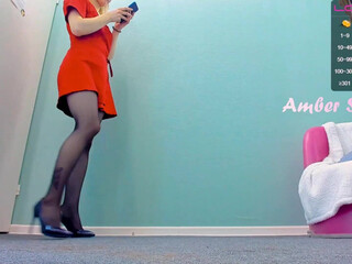 amber_shine shows off her milking