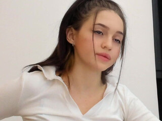 sweety_lovee blonde slut poses nude