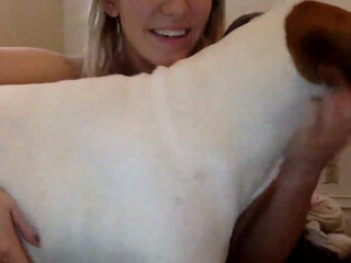 sadieleexo Adorable slut violently fucks with a man at night