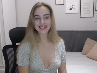 polish_julia Adult blonde