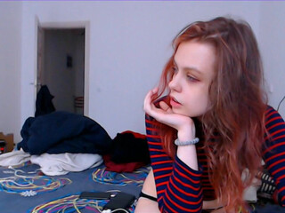 miashopper2 busty girl fingering her pussy with a vibrator