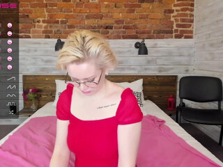 mia__bond charming ass fucks her pussy