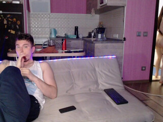 masterr_and_kittyy plump bitch massages nipples