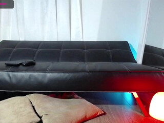 ariadnenolann showing off her young body