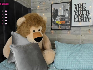 18_hanna Curly chick