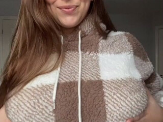Just Wingit onlyfans hot babe fucks shaved holes