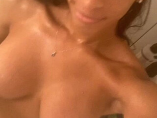 jasmine lotus appetizing pussy posing in some stockings