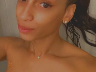 jasmine lotus taskuha