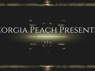 paypeaches showed pussy on the street