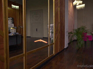 SimensSofia onlyfans butt plug