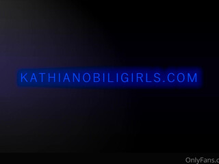 kathianobilixx onlyfans gently pushes the toy in her pussy