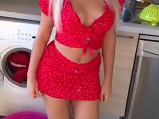 Paola_Skye onlyfans cool skinny rubs her lips sex