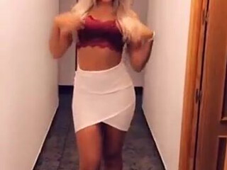 Paola_Skye onlyfans gentle erotic spinning at the chair