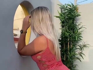 Paola_Skye onlyfans busty chick talks in french